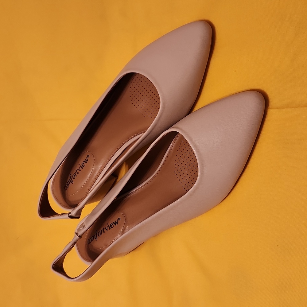 Comfort View beige sling back sandals